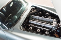 Aston-Martin-DB6-19