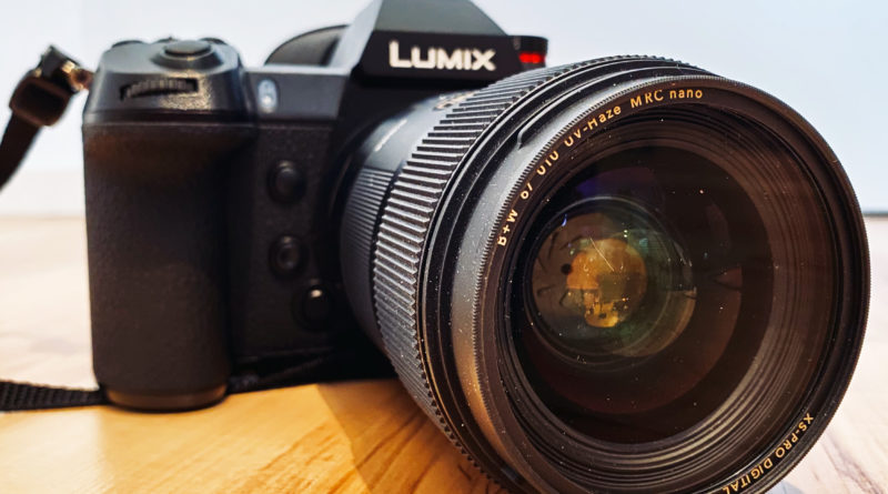 Panasonic Lumix S1 mit Sigma 35mm F1,4 DG HSM und montiertem UV-Filter