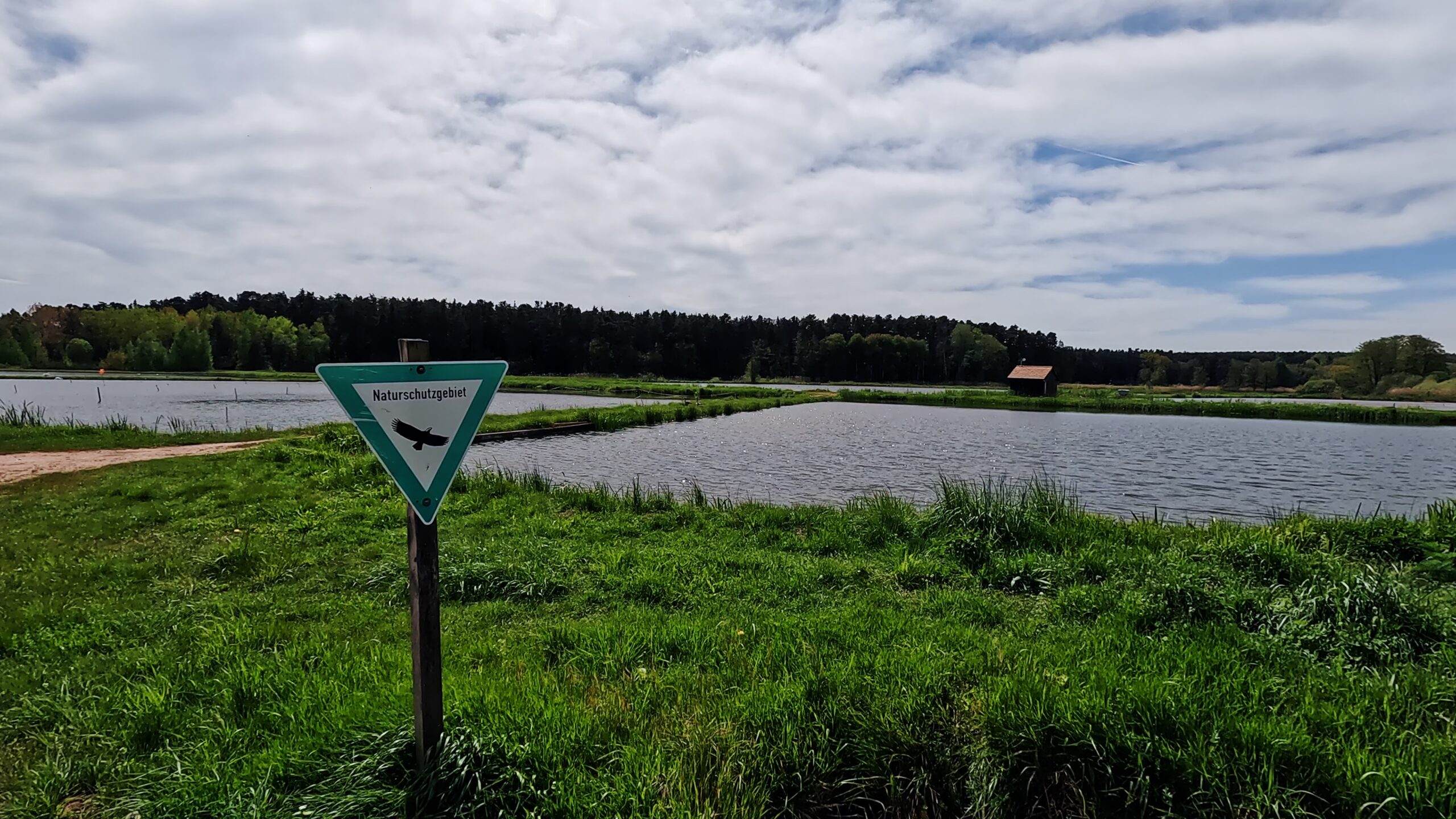 Mit dem Fahrrad im Naturparadies Haarweiherkette