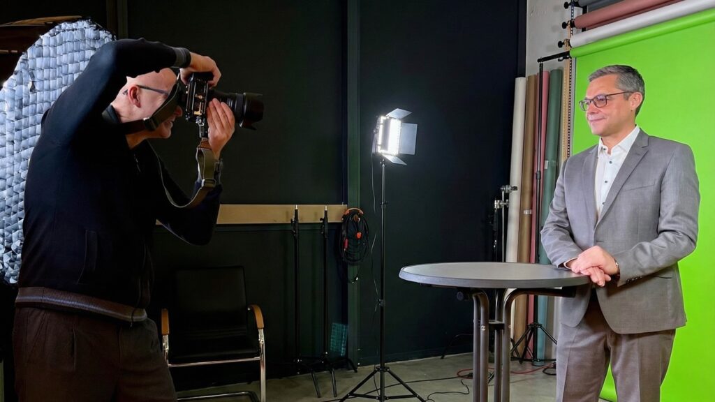 Foto-Shooting mit Bürgermeister Gerhard Bauer: Professionelle Motive für die anstehende Wahl