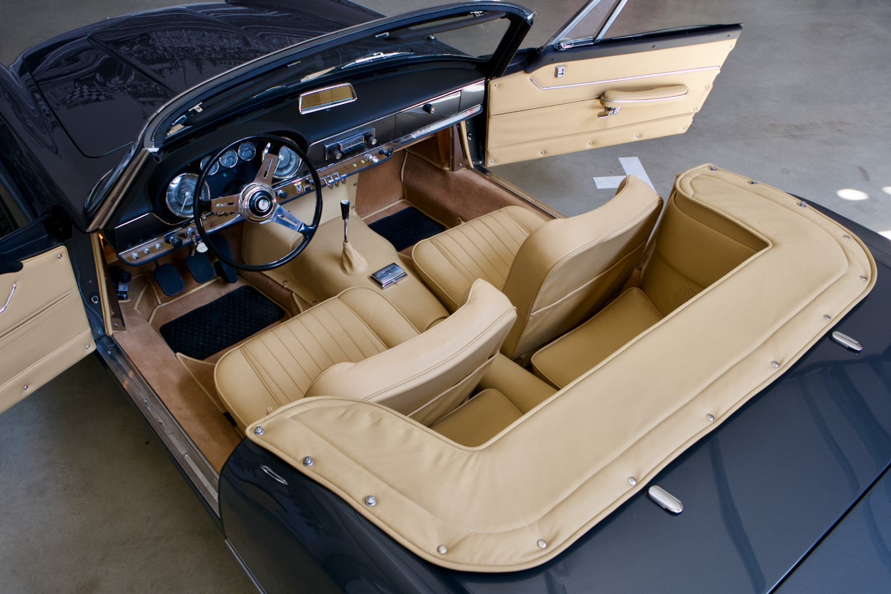Oldtimer-Fotoshooting Maserati 3500 GT Spider Vignale